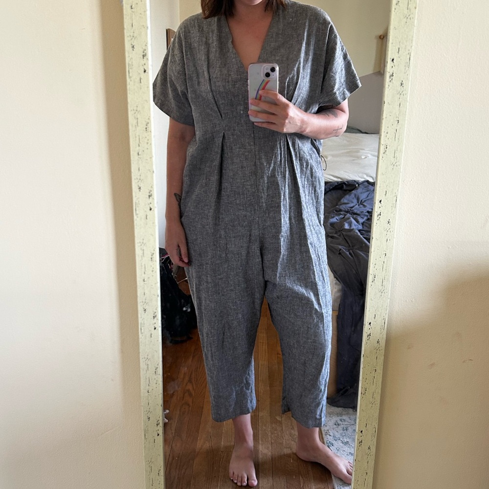 Shop Meg jumpsuit - Picture 2 of 6